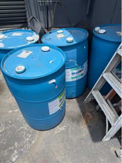 FREE - Empty plastic barrels