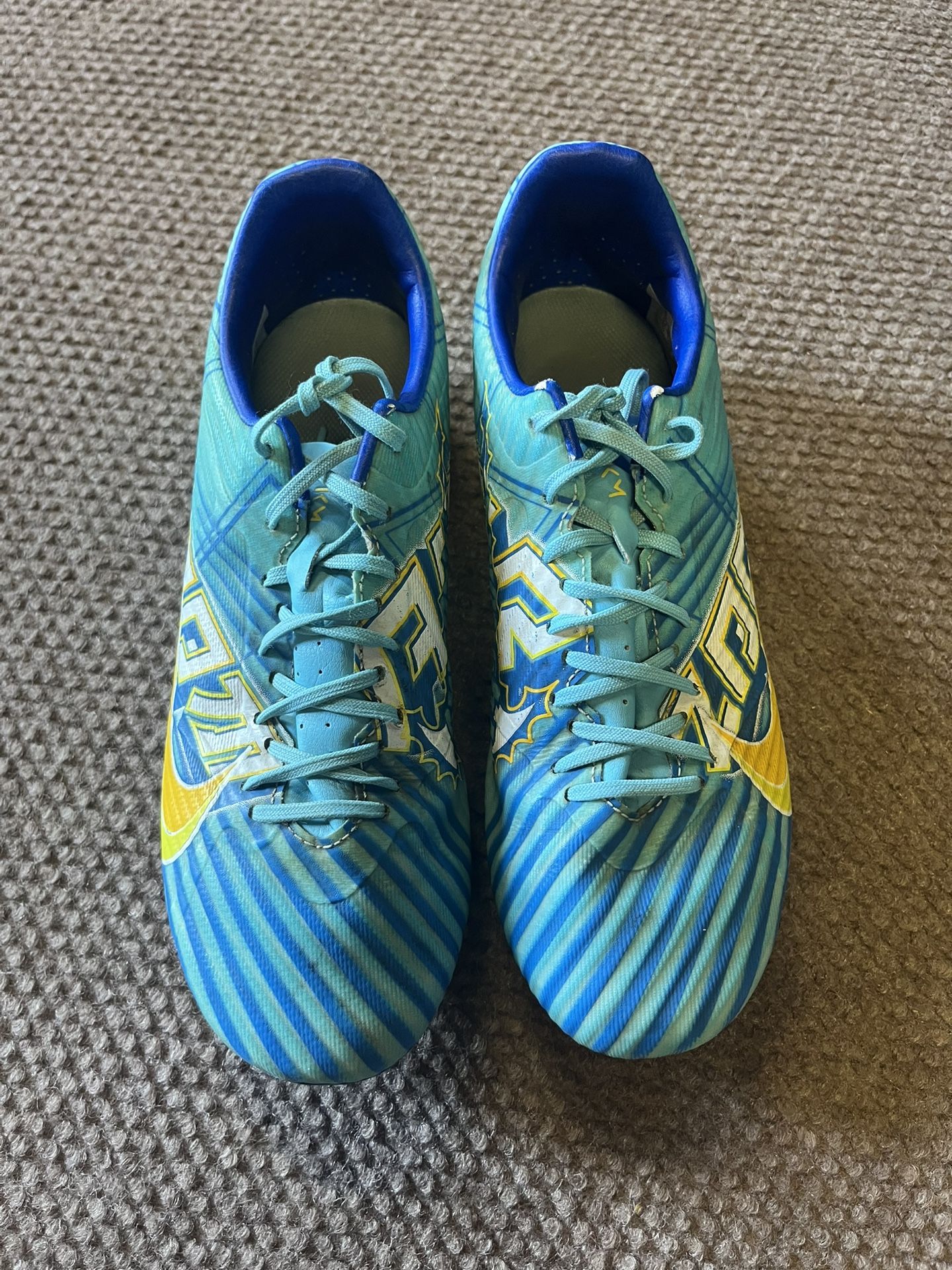Nike mercurial KM Kylian Mbappé Academy Size 6.5 Men’s 