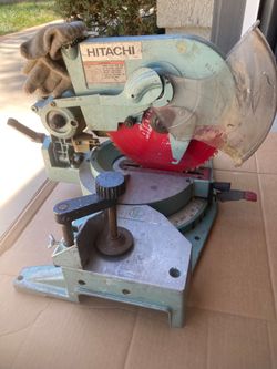Hitachi 10 inch compound saw C10fc2