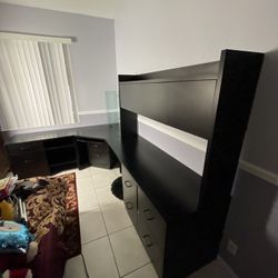  Beautiful Black Professional Office / Desk Set Up