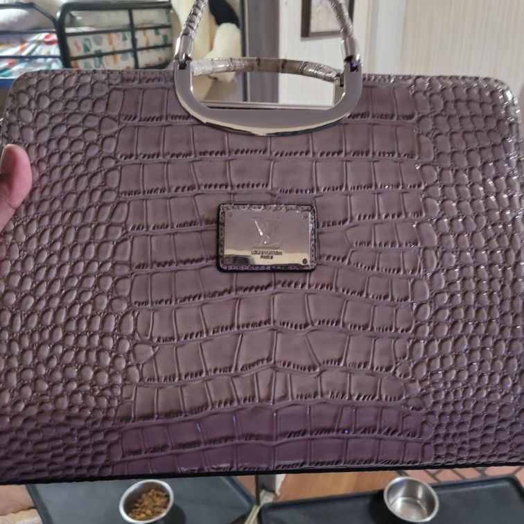 Lv Louis Vuitton, LOUIS VUITTON PARIS CROCODILE SKIN 