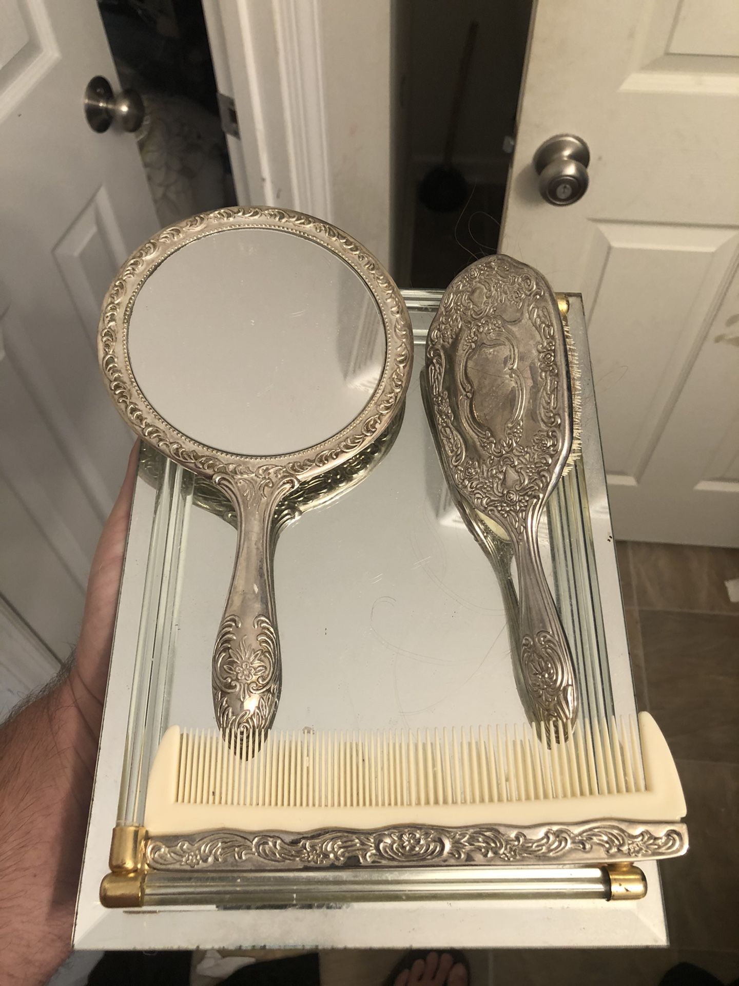Sterling Silver Antique Beauty Set