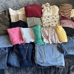Huge Lot Of Size X-Large Maternity Clothes! 28 Pieces-Most Motherhood Brand