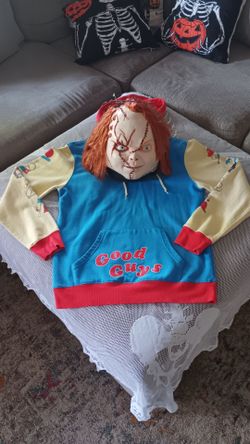 New, "Scarred Chucky " mask/hoodie set, Universal studios adult size mask