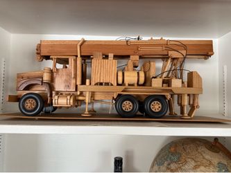 Wooden water well rig model custom