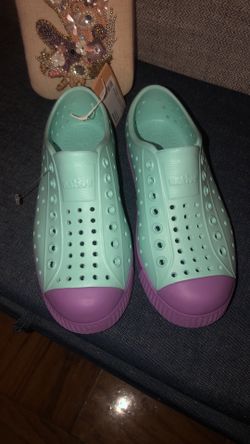 Jefferson Style Native Shoes Size 13 Big Kid
