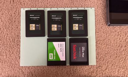 SSD 2.5 Sata Drives. Mix Gb