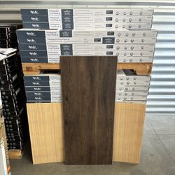 Style Selections Tudor Oak 12-mil Waterproof Luxury Vinyl Flooring 