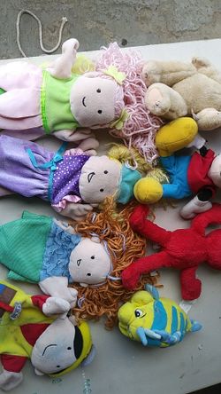 8 stuffed animals