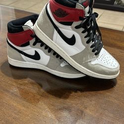 Air Jordan 1 High ‘Smoke Grey’ Size 8 