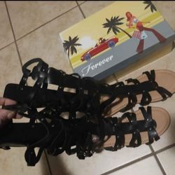 New Forever Brand Size 10 Tall Black Sandals Shoes