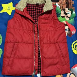 BOYS PUFFER VEST / Size 4T