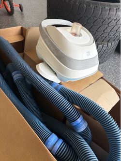PoolVac V-Flex Automatic Pool Cleaner (Needs Repair)