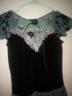 Girls dress elegant