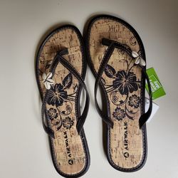 New With Tags  Airwalk Women's Flip Flops Beach Hawaiian Style Sandals