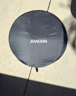 Collapsible Green Screen Neewer