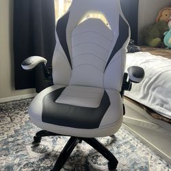 Emerge Gaming Chair (all white)