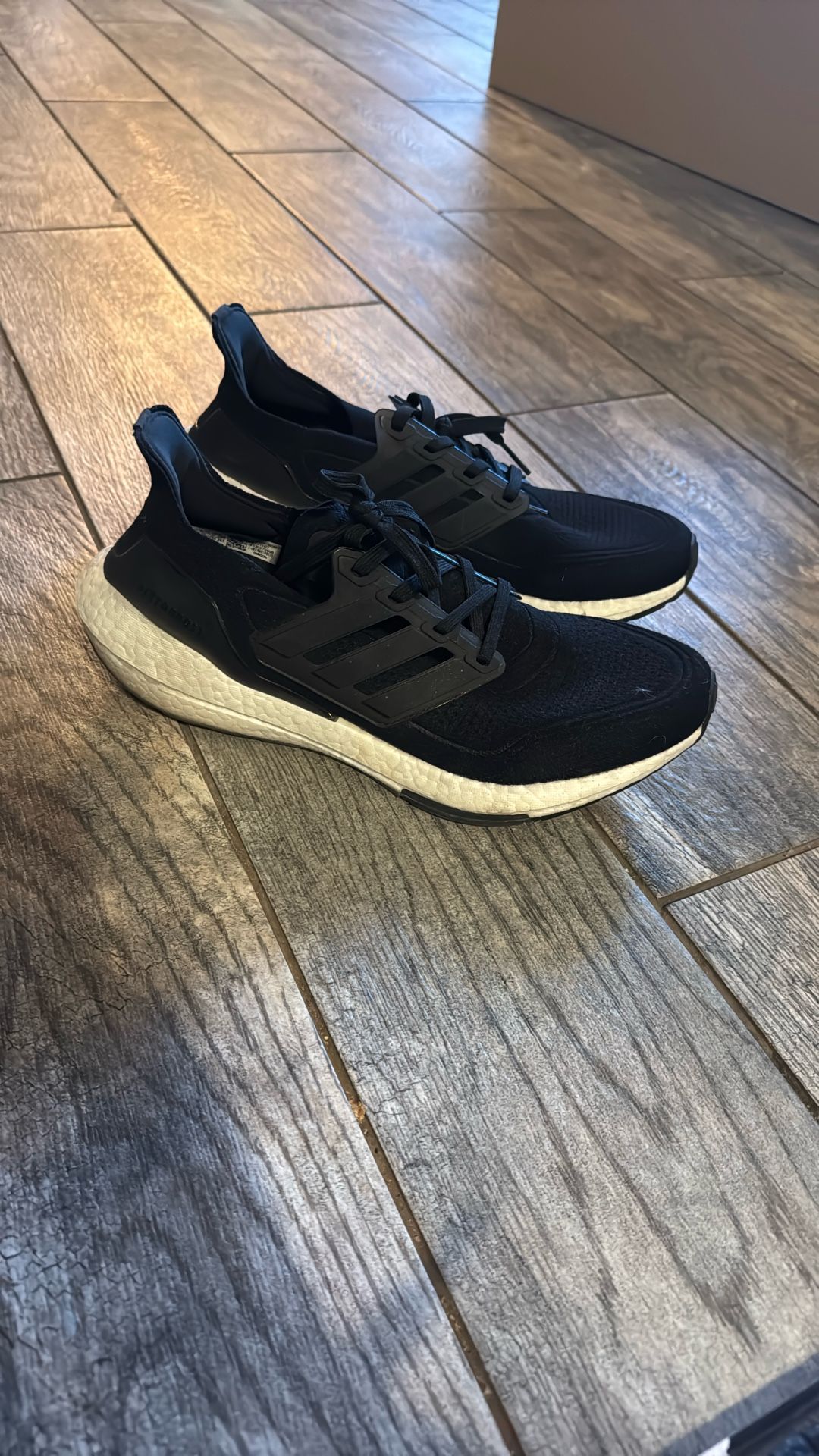 Women’s Ultra Boosts- Size 10