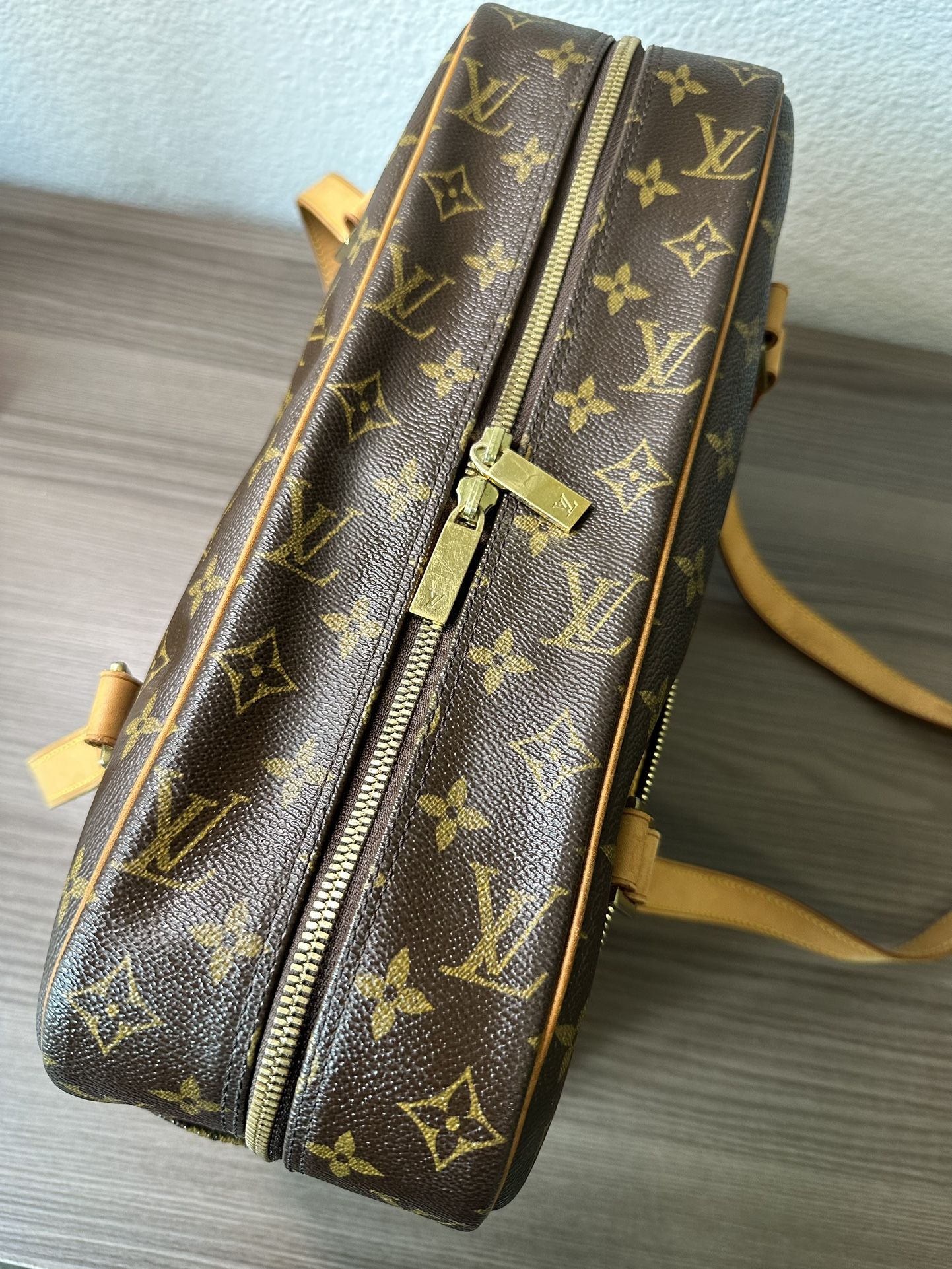 Louis Vuitton Cite GM Monogram Shoulder Bag for Sale in Houston, TX -  OfferUp