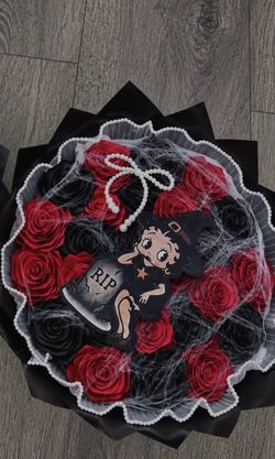 Halloween Betty Boop Rose Bouquet