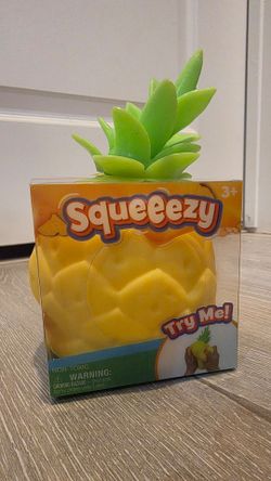 Sunny Days Squeezy Pineapple