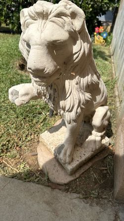 Set de leones de cemento