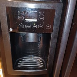 GE Refrigerator 