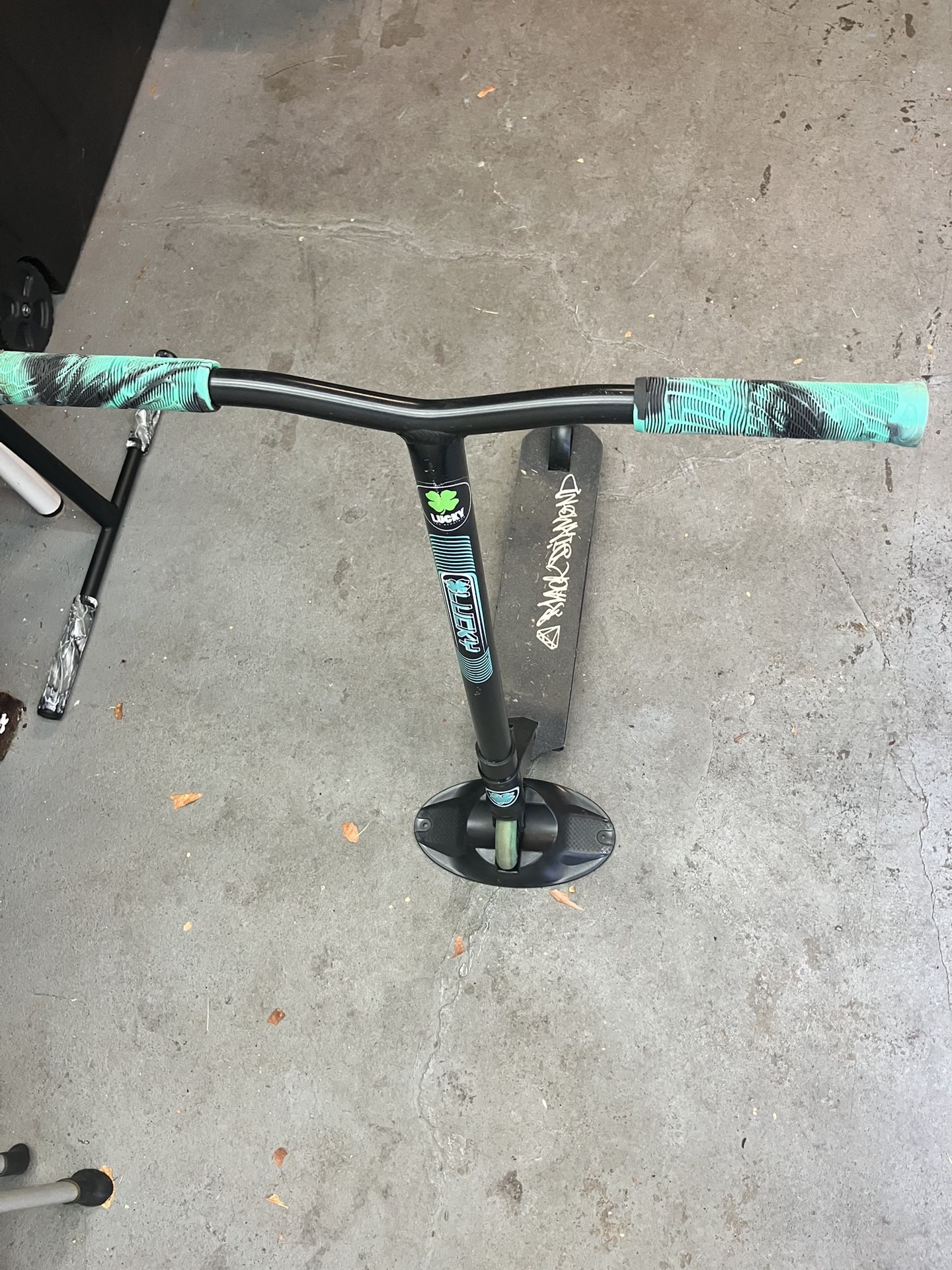 Lucky Crew Prospect Scooter