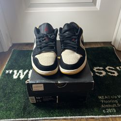 Size 10.5 Jordan 1 Low University Gold