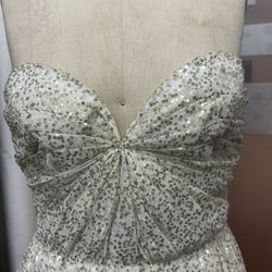 Wedding dress 