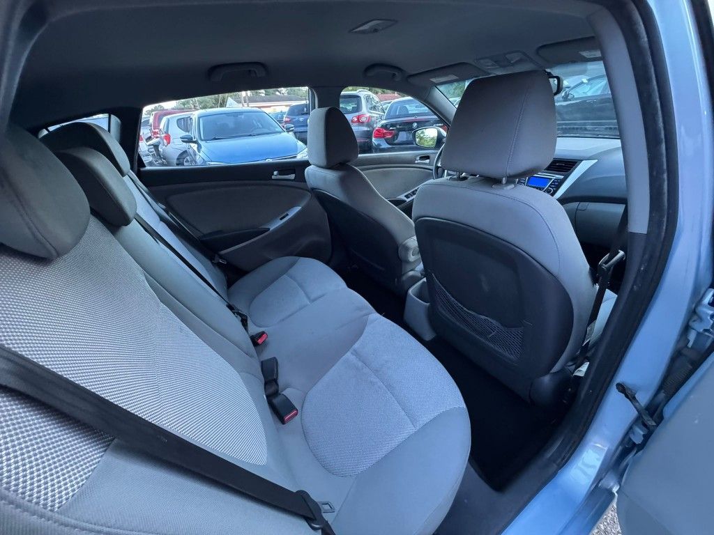 2012 Hyundai Accent
