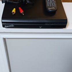 SuperSonic  DVD player With Remote And Manual