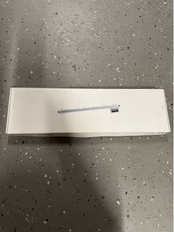 Apple A1243 MB110LL/B Wired Keyboard