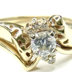 14k Yellow Gold Diamond Engagement Ring - Size 5