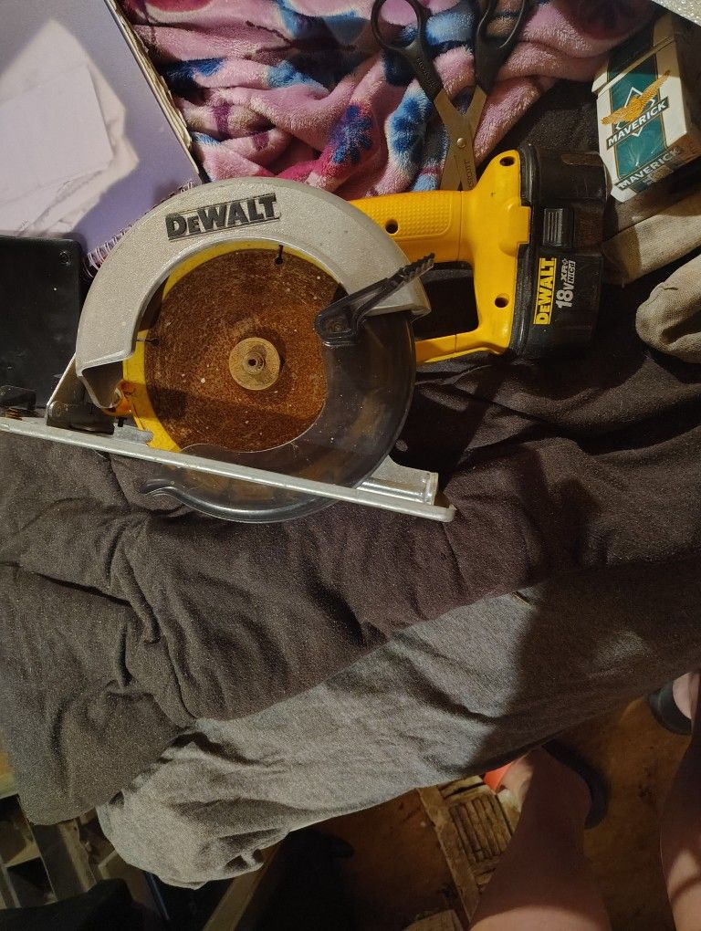 DeWalt Circular Saw