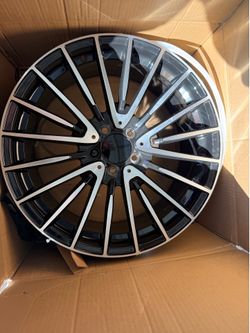 Brand new 19x8.5 Amg Style rim