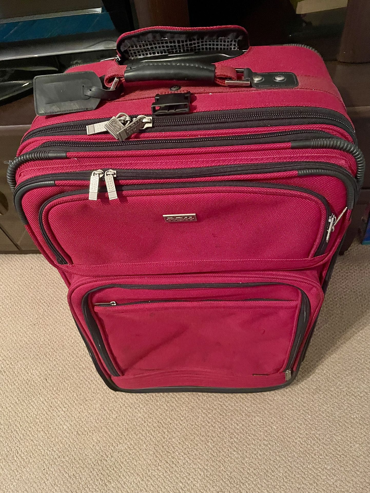 Xtra Large Suitcase In Great Condition. 