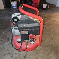 4 gallon portable air compressor 