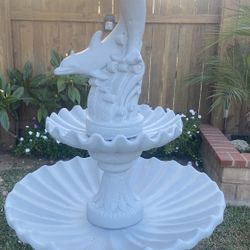 Dolphin Fountain 