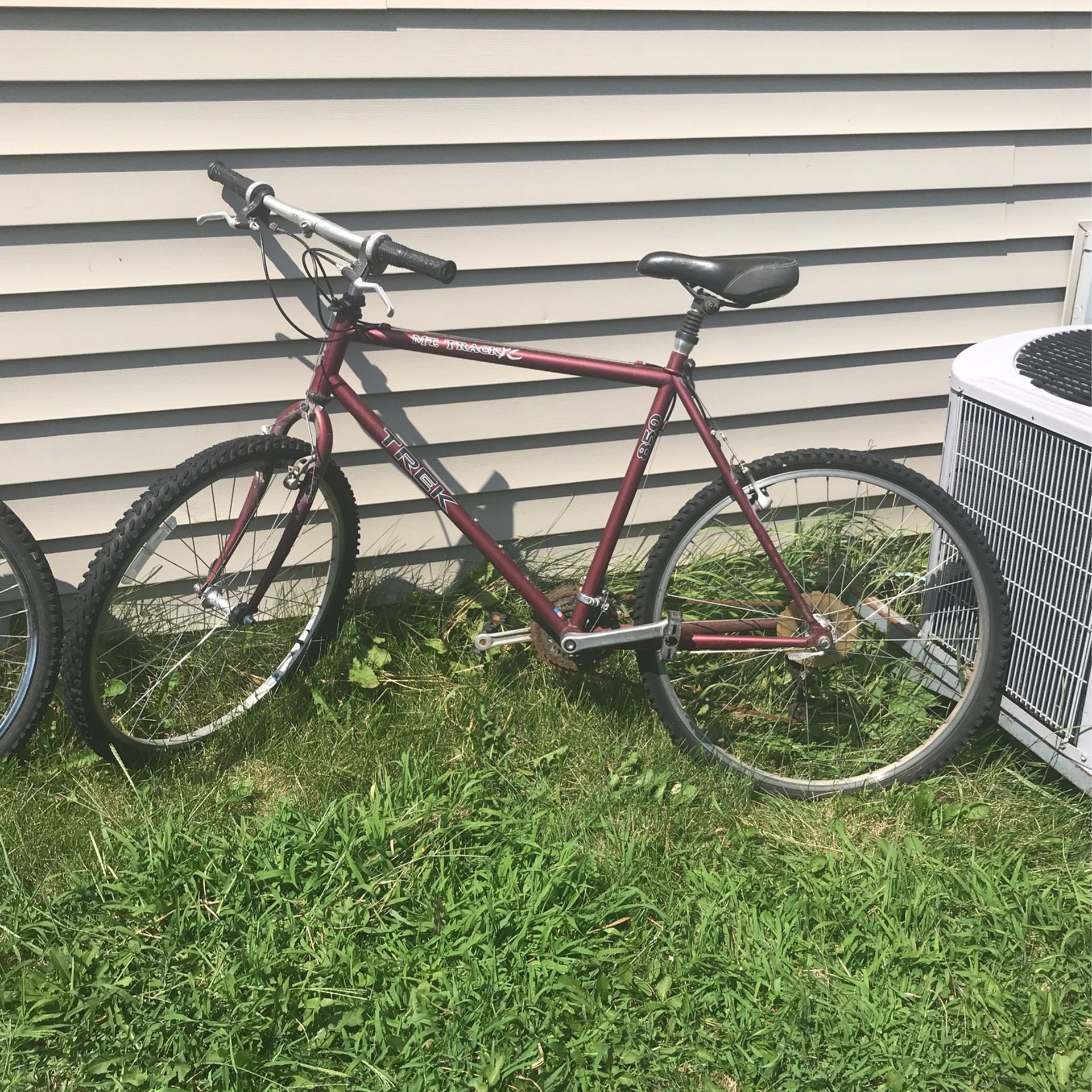 Trek Mt. Track 850, Maroon
