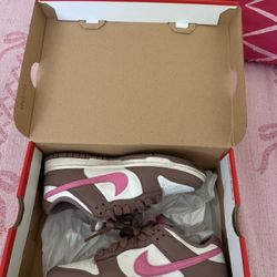 Nike Dunks Limited Color 