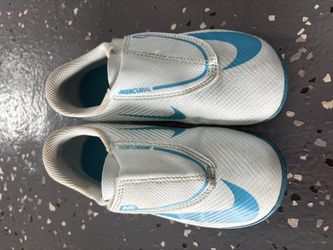 Nike Jr Turf Cleats Size 10