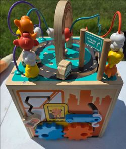 FAO Schwarz Busy City Wooden Activity Cube