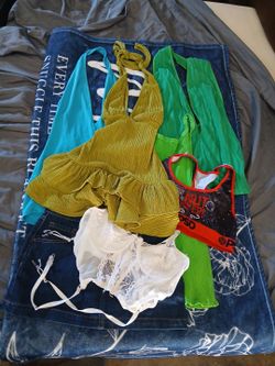 Romper Bundle size Small mis.items