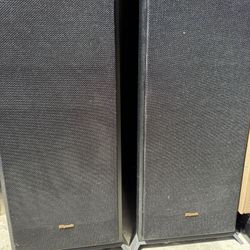 Klipsch Speakers And Subwoofer