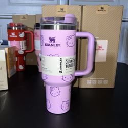 New Hello Kitty Stanley  40oz 