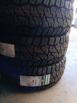New Set of tires 265 70 17 KUMHO RT