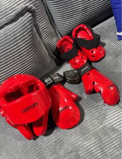 karati gear x2 ( very good condition ) RED