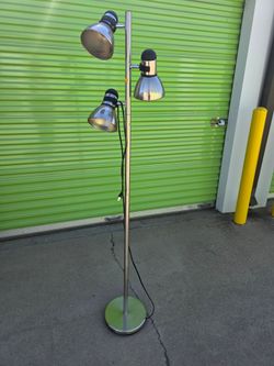 Floor lamp