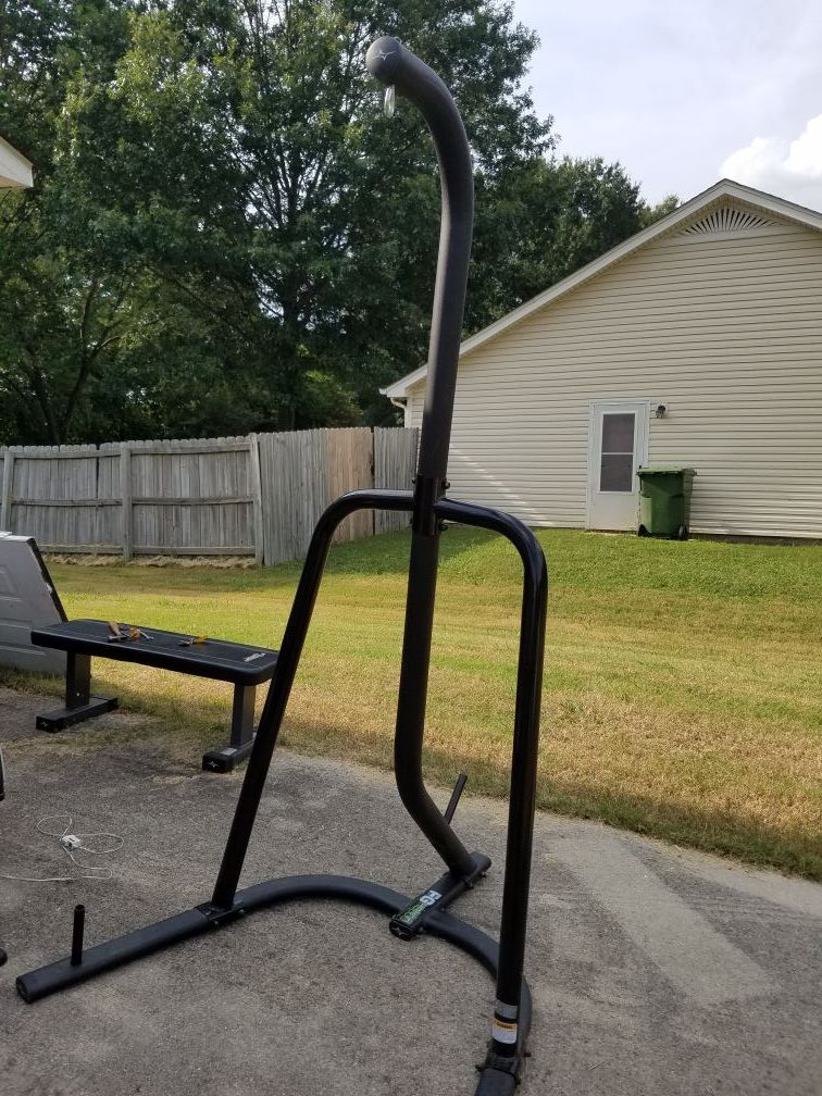 Fitness Gear HB100 heavy bag stand